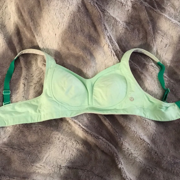 Lululemon Seafoam and Green Ta-ta-tamer - Picture 3 of 3